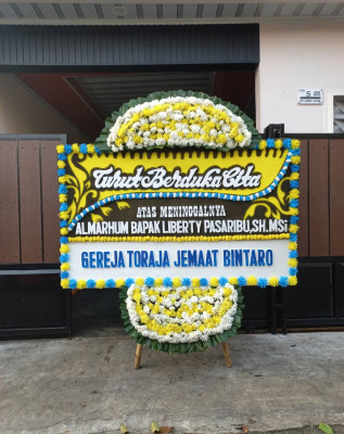 Papan Bunga Duka di Pudakpayung