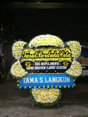 Papan Bunga Duka di Pudakpayung